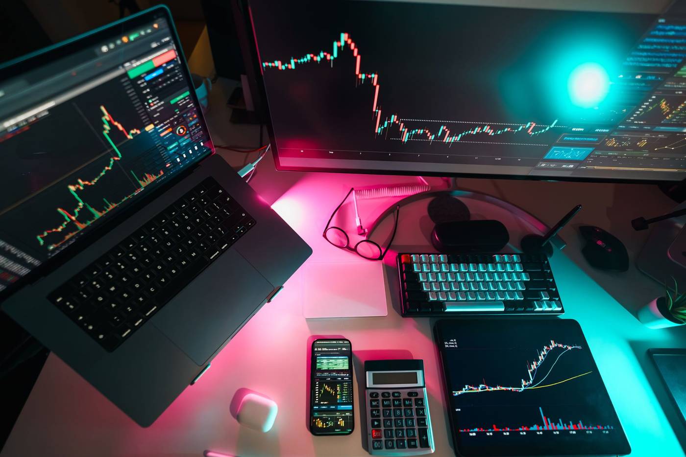 Cryptocurrency fraud investigation computer