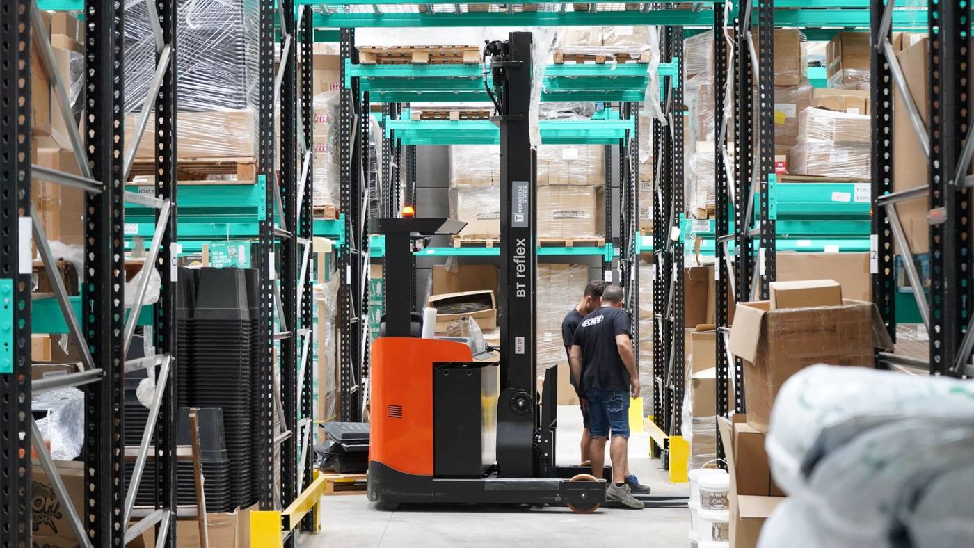 It distribution warehouse technology