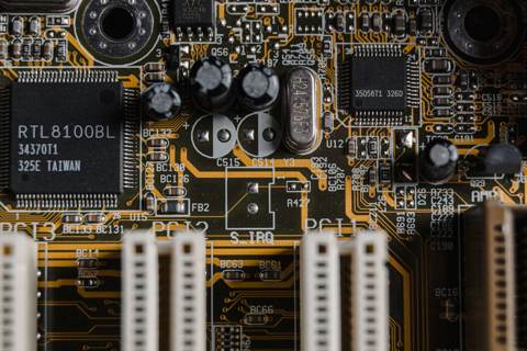 NXP Semiconductors (NXPI) and Universal Display (OLED) Shares Fall