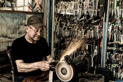 O'Reilly (ORLY) Bids for Genuine Parts (GPC) Unit