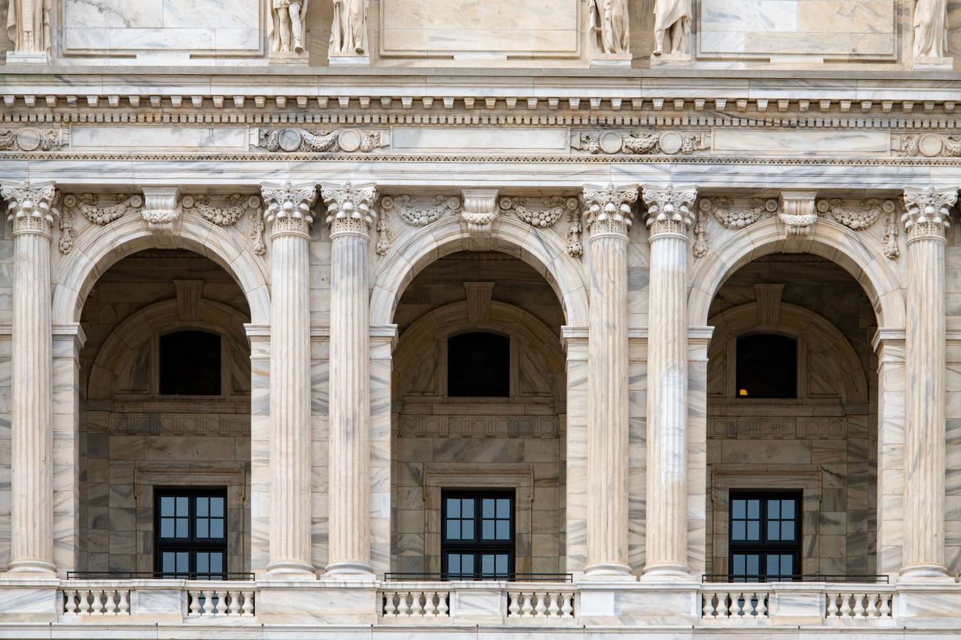 U.s. capitol building exterior